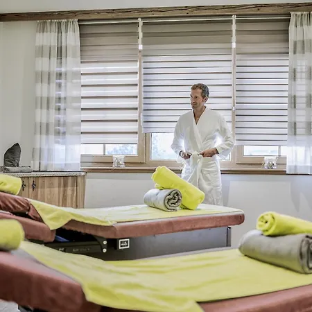 Hotel Wellness & Naturhotel Tonihof 4*